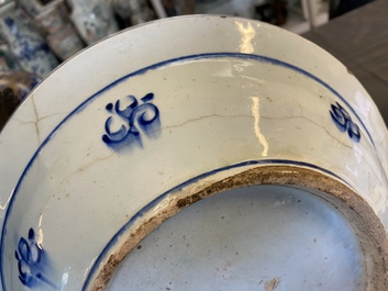 A blue and wite Iznik dish with floral design, Turkey, late 16th C.